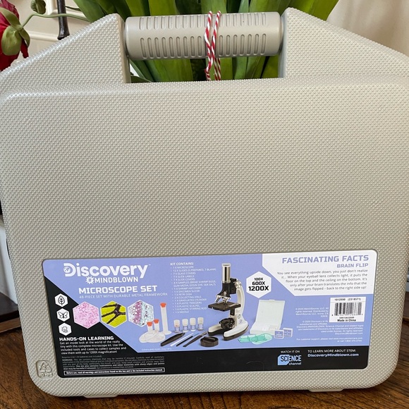 Discovery Microscope Set - NWT - Picture 2 of 3